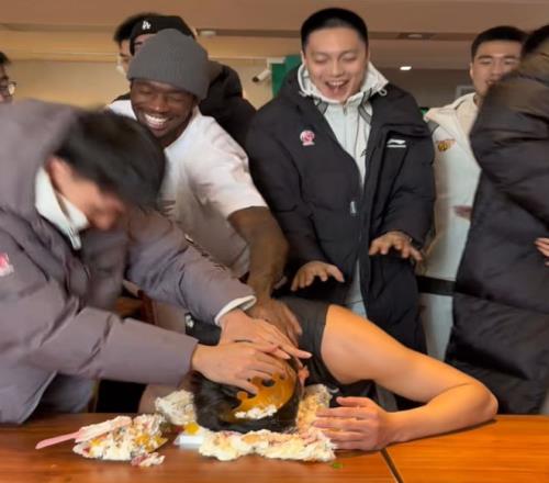 巅峰之战,辽粤争霸,赛季终章对,竞技宝官网网址,竞技宝网页入口,竞技宝网页地址,竞技宝app下载