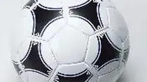 “NBA最新战况：火箭退居第五，湖人稳居榜首，勇士连败跌出行列”