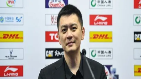 巴圣荣耀连冠三部曲：激战正酣，策略对决：全力猛攻还是稳固防线？